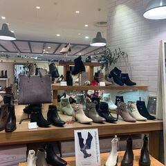 オープニングスタッフ募集！販売☆服装・髪色自由・社販アリの画像