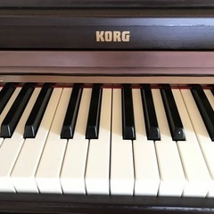KORG    電子ピアノ　椅子付の画像