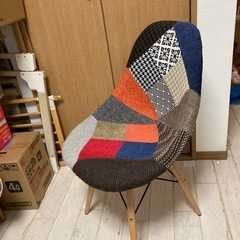 イームズ風パッチワークチェア