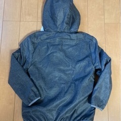 値下！新品　ジャンパー　130センチの画像
