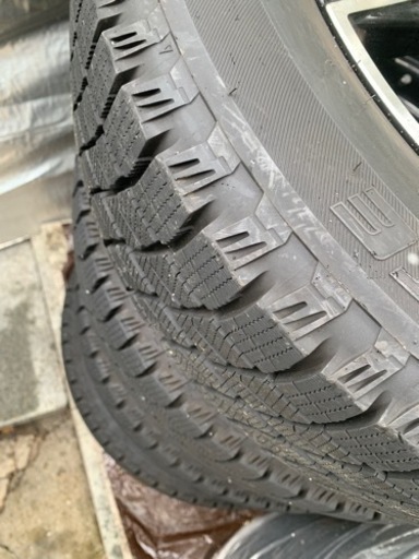 寒波に備え　フリード　185/65r15 スタッドレスタイヤ　ホイール4本セット　2019年製　美品