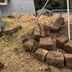 再投稿　無料　年代物の間知石　庭石　多数の画像