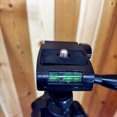 カメラ/ビデオ用　三脚　水平器付の画像