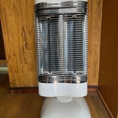 電気ストーブ（ダイキン　ERFT11MS）遠赤外線暖房機セラムヒート