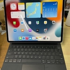 中古 iPad pro 12.9インチ 第4世代 128GB Magic Keyboard付き 2022/12/18