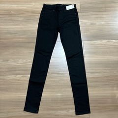 黒 パンツ ズボン ウルトラストレッチジーンズ ユニクロ UNIQLO