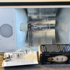 植物育成用投光器の画像