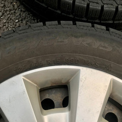 スタッドレスタイヤ 日産の画像