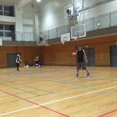 4月29日、土曜日、18時半からバスケットやりましょう😊 - スポーツ