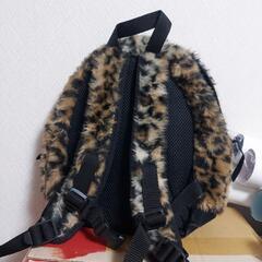 新品　ヒョウ柄モコモコリュックの画像