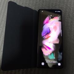 au Galaxy　zfold3ブラックの画像