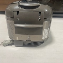 ZOJIRUSHI 炊飯器　３合炊きの画像