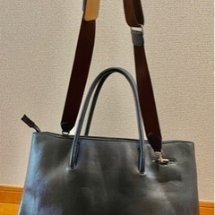 今年限定●定価¥27,000【高級】男女兼用　バッグ　紺色の画像