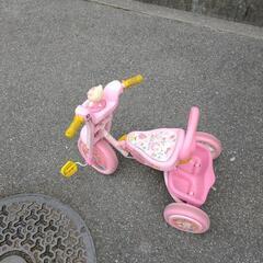 三輪車　キティちゃん
