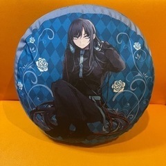 Adoクッションラウンドワン限定品2種コンプとぬいぐるみの画像