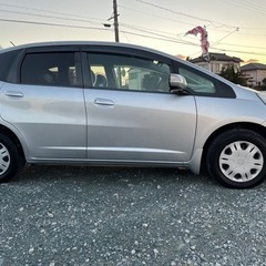 ★ローン審査に自信ない方! 一度お問合せ下さい★ホンダフィット　走行距離41,000キロ　車検2年取得の画像