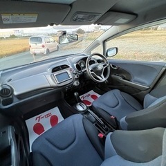 ★ローン審査に自信ない方! 一度お問合せ下さい★ホンダフィット　走行距離41,000キロ　車検2年取得の画像