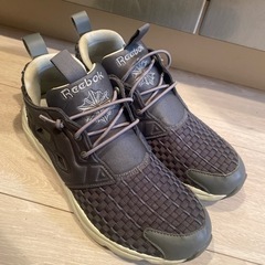 リーボック　reebok スニーカー