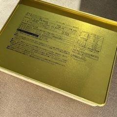 ダッフィー &フレンズ　お菓子空き缶　ウィンタートゥインクリンクの画像