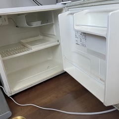 ミニ冷蔵庫の画像