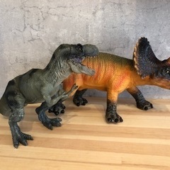 恐竜おもちゃ 値下げしましたの画像