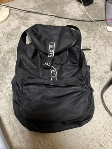 GIVENCHY ジバンシー メンズバックパック 3折り畳み