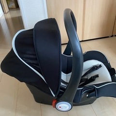 新生児から使えるチャイルドシート