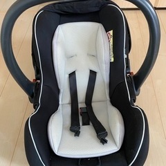 新生児から使えるチャイルドシートの画像