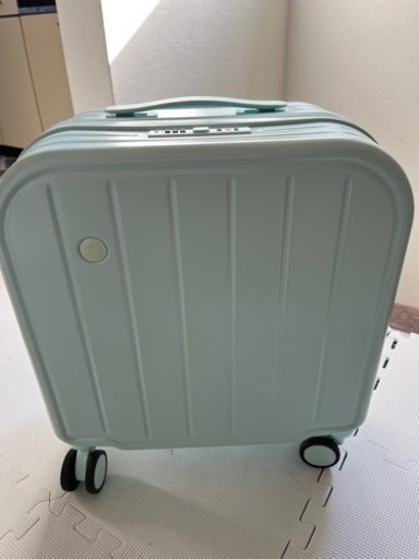 大幅値下げ早いもの勝ち　キャリーバック新品　ミントグリーン
