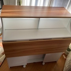 折り畳み式キッチンカウンターの画像
