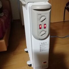 値下げしました　オイルヒ-タ- 空気を汚さず　喉にやさしい暖房器です