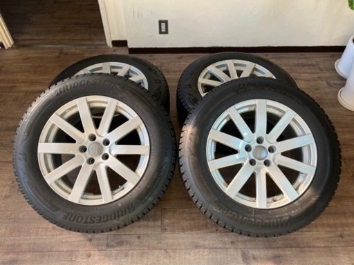 ☆アウディ Q7 スタッドレスタイヤ 235/65R18 106Q☆