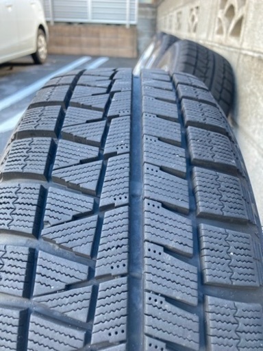 ブリヂストン　スタッドレスタイヤ205/60R16