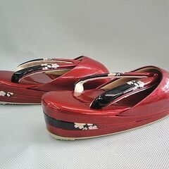 ☆ 未使用保管品 冬草履 レディース LL寸 現代屋 赤系 防寒草履 成人式 和装小物 冬用 和装 和服 着物 レッド系 札幌 東区 北20条店の画像