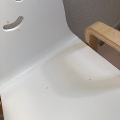 【お取引予定者様決定】子供用椅子　キコリの小イス　ホワイト　中古品の画像