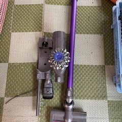ダイソンDyson コードレス掃除機『ジャンク』