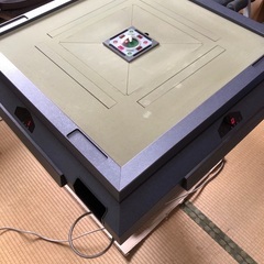 全自動麻雀卓 ジャンク品　ブラウン管TV 　椅子４脚のセット売り