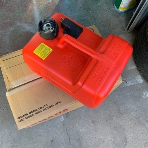 船外機　タンク