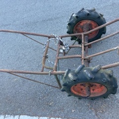 荒地　凸凹　畑　に　最適　二輪車　
