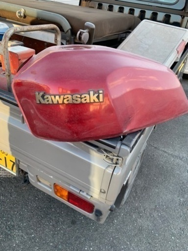 新春セール値下げカワサキZR X400タンク値引き交渉あり値下げ