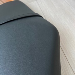 MT09 純正シートの画像