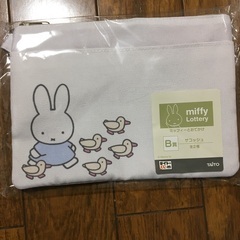 ミッフィー  ヘアピン&ゴムとコサッシュタオルセットの画像