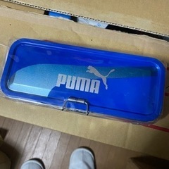 プーマ缶ペンケース　その2