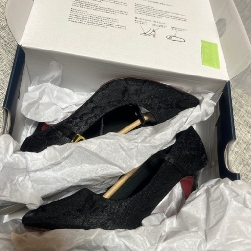 レース柄ヒール 新品✨
