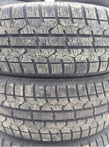 バリ溝 205/60R16 TOYO スタッドレスタイヤ 4本セット