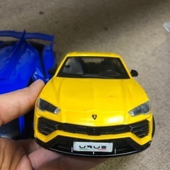 男の子おもちゃ　ウルス　スポーツカーの画像
