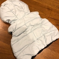 80☆試着のみ☆シアンシアン リバーシブルベストの画像