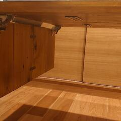 昇降式ダイニングテーブルの画像