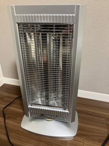 電気ストーブ　2灯式カーボンヒーター