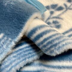 【値下げしました】 新品未使用　富士紡アクリル毛布　贈答箱入り　140 x 200の画像